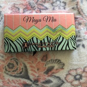 Anastasia Beverly Hills Maya Mia Palette